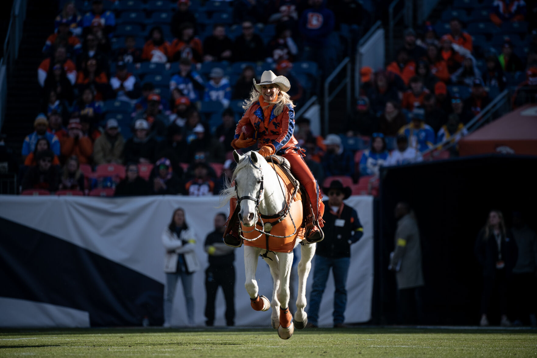 010823-sports-broncos 28.JPG